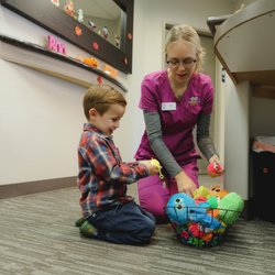 Roseville Kids Dentist - Picking a prize