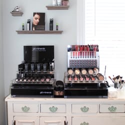 Isla Advanced Skincare & Hair - FULL line of Glo Minerals makeup in stock!