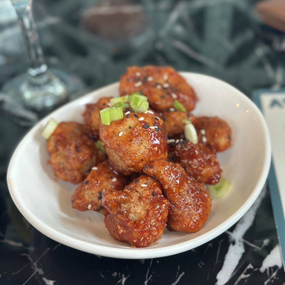 Avo - Cocktail Bars Near Me - Nashville, Tennessee