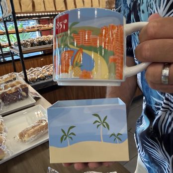 85°C Bakery Cafe-Kapolei - Had to buy this mug!!! - Coffee & Tea Near Me - Kapolei, Hawaii 85°C Bakery Cafe-Kapolei - Had to buy this mug!!! - Coffee & Tea Near Me - Kapolei, Hawaii