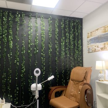 Sweet Pineapple Spa - Interior of Suite 119. - Nail Salons Near Me - Temecula, California Sweet Pineapple Spa - Interior of Suite 119. - Nail Salons Near Me - Temecula, California