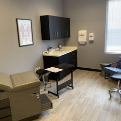 ZENITH Injury Relief & Wellness Clinic - Examination Room 1