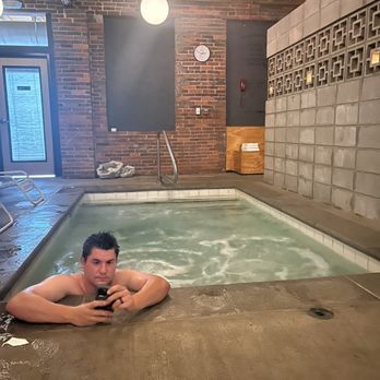 HOLIDAY SALON & BATHHOUSE - Updated December 2025 - 43 Photos & 22 ...