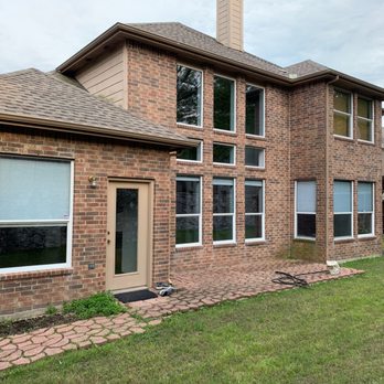 Dallas Windows and Gutter Cleaning - Look at the shine! - Gutter Services Near Me - Richardson , Texas