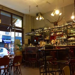 John Viande - Salle avec bar