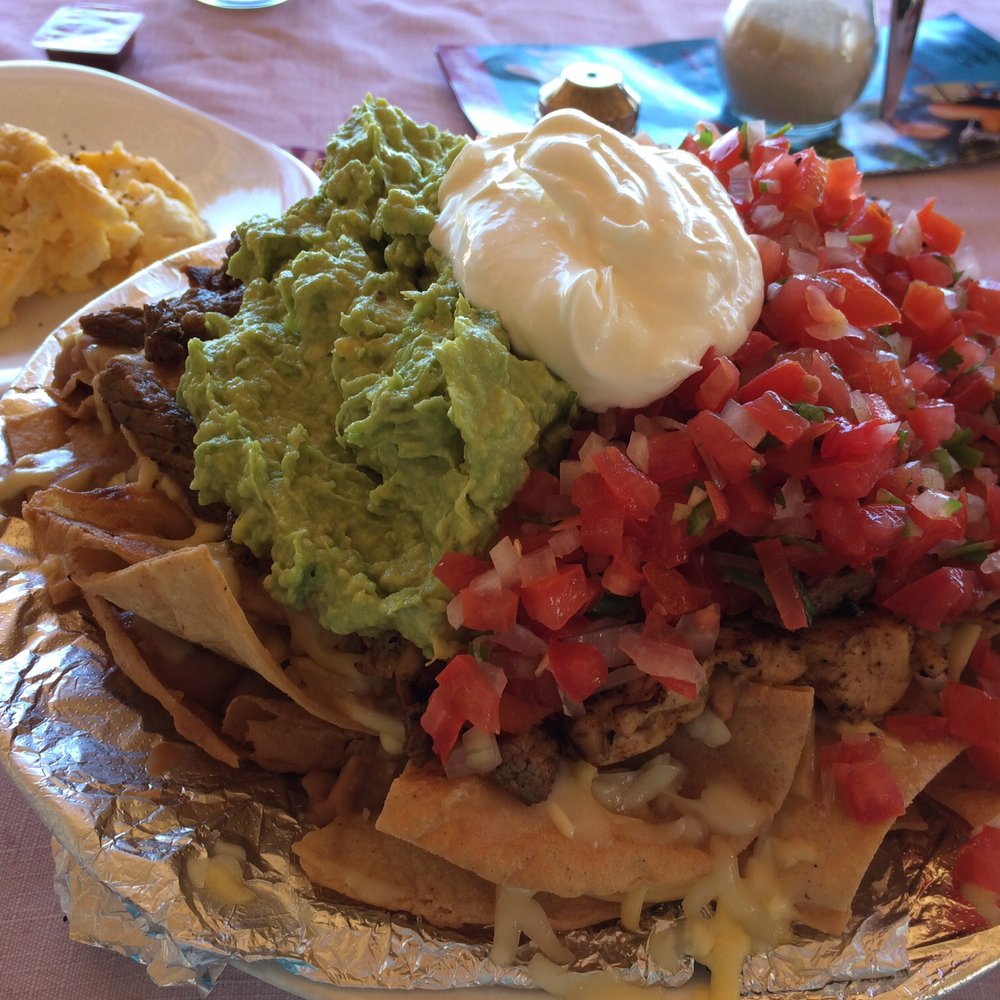 La Playa - Bottomless nachos, beef and chicken combination. - Tiki Bars Near Me - Los Barriles, BCS La Playa - Bottomless nachos, beef and chicken combination. - Tiki Bars Near Me - Los Barriles, BCS
