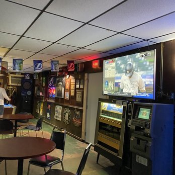 Tiny Tap Tavern - people playing video games - Dive Bars Near Me - Tampa, Florida