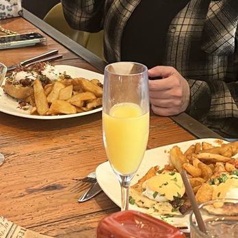 Cafeteria 15L - Crispy prosciutto toast and eggs Benedict - Breakfast & Brunch Near Me - Sacramento, California