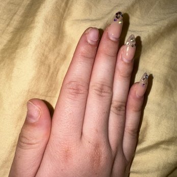 Drizzle Nails And Beauty Spa - Third set missing two nails. - Nail Salons Near Me - Bethpage, New York