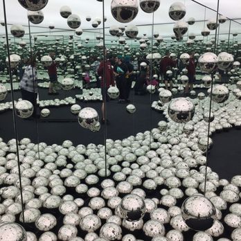 WNDR Museum - Infinity room. Kinda cool but please don't bring a young child. - Art Museums Near Me - Chicago, Illinois WNDR Museum - Infinity room. Kinda cool but please don't bring a young child. - Art Museums Near Me - Chicago, Illinois