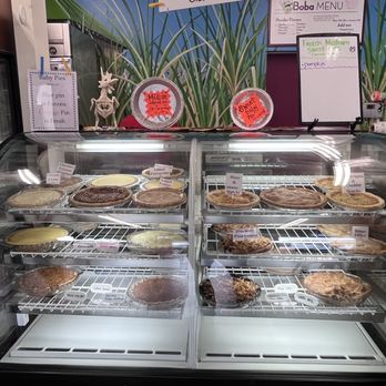 The Right Slice - Pie case - Desserts Near Me - Kalaheo, Hawaii