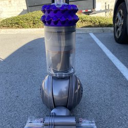 VacTech - Look at this clean vacuum! New filter, totally clean! Hasn't looked this good since I bought it!