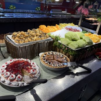 Mandarin Restaurant - Large variety of sweets - Chinese Near Me - London, Ontario Mandarin Restaurant - Large variety of sweets - Chinese Near Me - London, Ontario