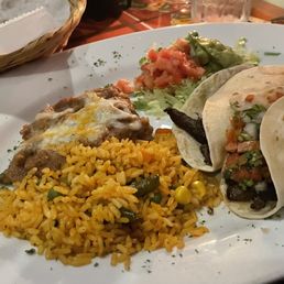 TACOS AL CARBON with steak TACOS AL CARBON with steak