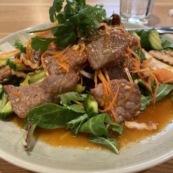 Le Dee Thai Cuisine - Best beef salad I've ever had! - Thai Near Me - Chino Hills, California