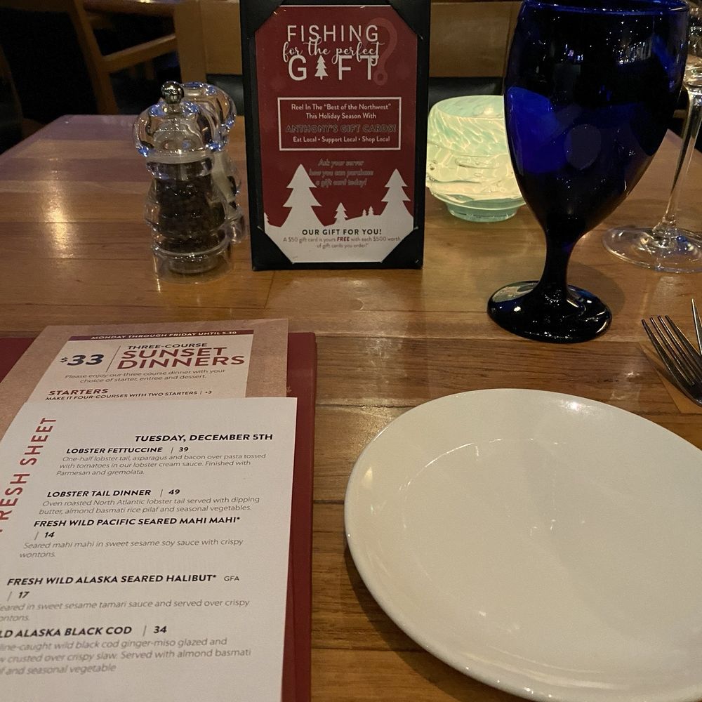 Anthony's At The Old Mill District - A good table... didn't want to take pics of the many guests enjoying their meal while I was considering mine. - Seafood Near Me - Bend, Oregon Anthony's At The Old Mill District - A good table... didn't want to take pics of the many guests enjoying their meal while I was considering mine. - Seafood Near Me - Bend, Oregon