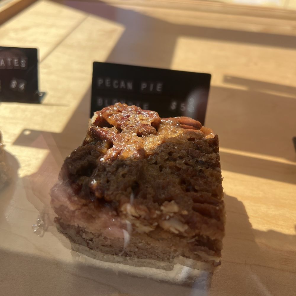 Dalton's Sisters - Bakeries Near Me - Costa Mesa, California