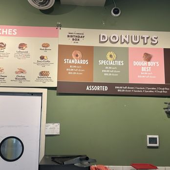 Stan's Donuts & Coffee - Coffee & Tea Near Me - Chicago, Illinois Stan's Donuts & Coffee - Coffee & Tea Near Me - Chicago, Illinois