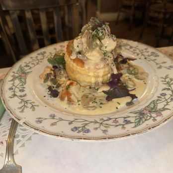 La Fresa Francesa - Chicken Vol-au-Vent - Wine Bars Near Me - Hialeah, Florida