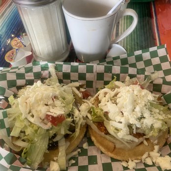 Gorditas Mi Torreon - Sope de chicharrón prensado & rajas con chile - Mexican Near Me - San Antonio, Texas Gorditas Mi Torreon - Sope de chicharrón prensado & rajas con chile - Mexican Near Me - San Antonio, Texas
