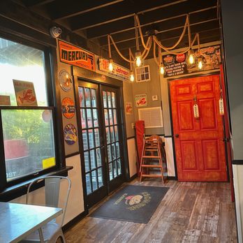 DJ's Clam Shack - Seafood Near Me - St. Augustine, Florida