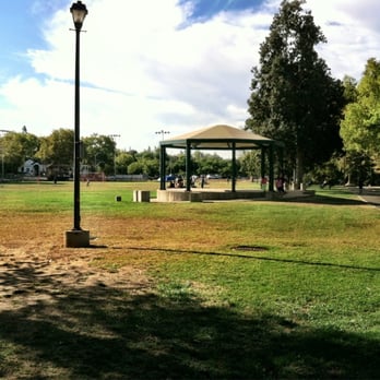 Royer Park - Grass Area - Parks Near Me - Roseville, California Royer Park - Grass Area - Parks Near Me - Roseville, California
