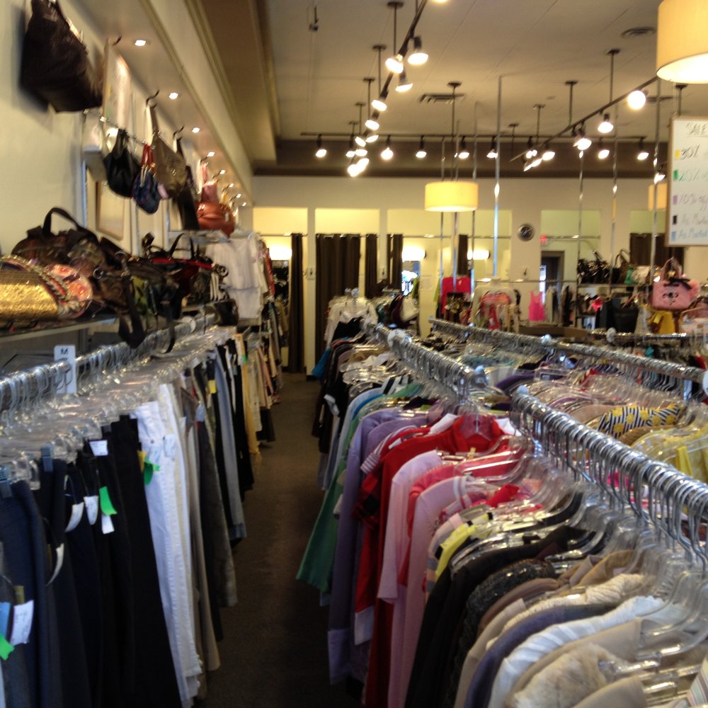 Turnabout Luxe - 1st floor, left side - Used, Vintage & Consignment Near Me - Vancouver, British Columbia