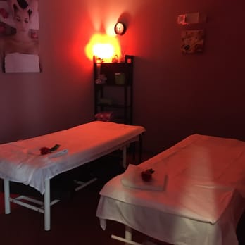 Sakura Foot Reflexology - Massage room - Reflexology Near Me - Westborough, Massachusetts Sakura Foot Reflexology - Massage room - Reflexology Near Me - Westborough, Massachusetts