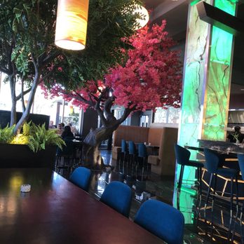 Saigon Blossoms - Vietnamese Near Me - Tucson, Arizona