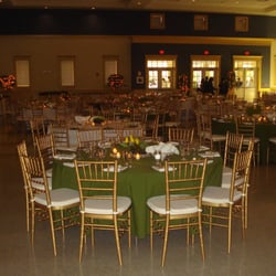 Catering by Saffrons Cuisine of the Sun - Waiting on the bride and her 450 guest
