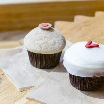 Sprinkles Georgetown - Bakeries Near Me - Washington, DC, District of Columbia Sprinkles Georgetown - Bakeries Near Me - Washington, DC, District of Columbia