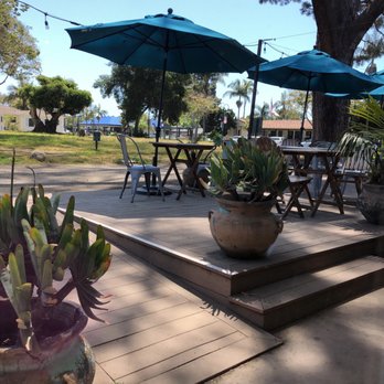 Lucky Llama Coffee - Acai Bowls Near Me - Carpinteria, California