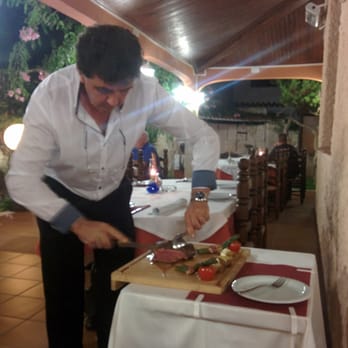 Cafe Restaurante Yucas - Preparing the chateaubriand - Tapas/Small Plates Near Me - Los Delfines, PM