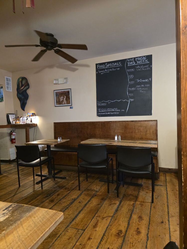Moogs Place