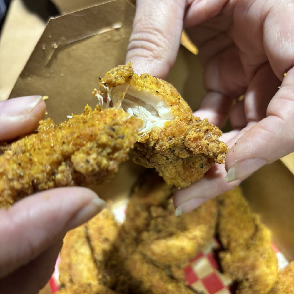 Prime Fried Chicken - The chicken is cooked perfectly - Chicken Shop Near Me - Edmonton, Alberta Prime Fried Chicken - The chicken is cooked perfectly - Chicken Shop Near Me - Edmonton, Alberta