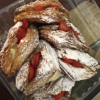 Cream Pan - Strawberry - Bakeries Near Me - Tustin, California Cream Pan - Strawberry - Bakeries Near Me - Tustin, California