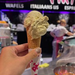 Pinky - Dubai chocolate ice cream.