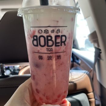 Bober Tea & Coffee - Chezo strawberry green tea with pink honey boba - Bubble Tea Near Me - Folsom, California Bober Tea & Coffee - Chezo strawberry green tea with pink honey boba - Bubble Tea Near Me - Folsom, California