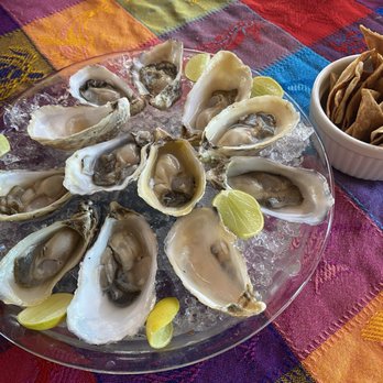 Restaurant JC'S - Raw oysters - Seafood Near Me - Mulegé, BCS Restaurant JC'S - Raw oysters - Seafood Near Me - Mulegé, BCS