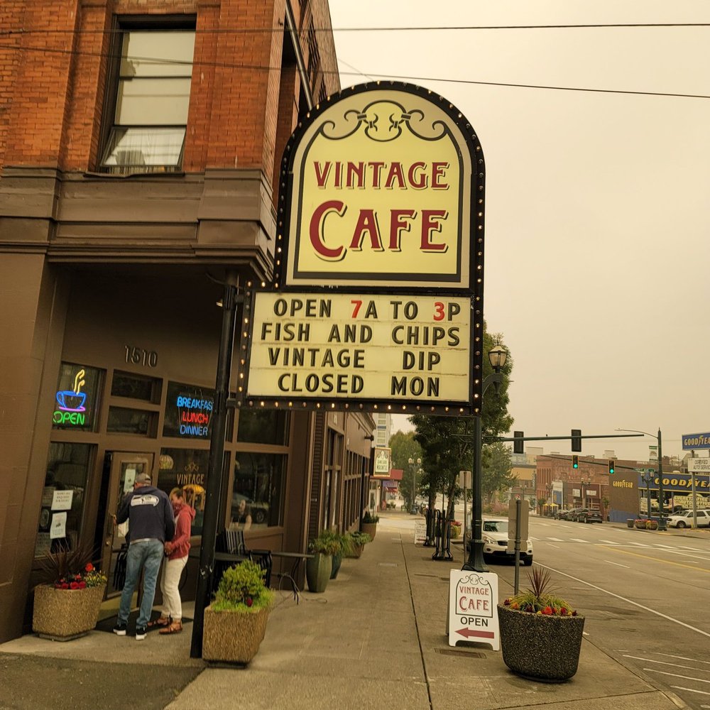 Vintage Cafe - people standing on the sidewalk in front of the cafe - American Near Me - Everett, Washington Vintage Cafe - people standing on the sidewalk in front of the cafe - American Near Me - Everett, Washington