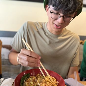 Tiger Noodles - Dan Dan noodles and family reunion - Chinese Near Me - Princeton, New Jersey