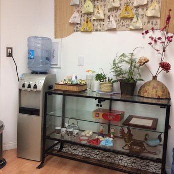 Holistic Acupuncture - Water? Tea? - Acupuncture Near Me - Los Angeles, California Holistic Acupuncture - Water? Tea? - Acupuncture Near Me - Los Angeles, California