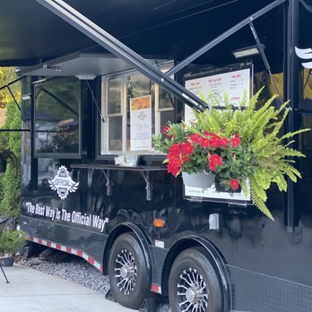 Official Wings - Official Wings food truck - Chicken Wings Near Me - Clarksville, Tennessee