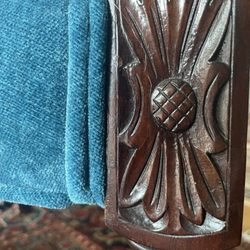 Sparkle Upholstery - Detail of newly upholstered piping