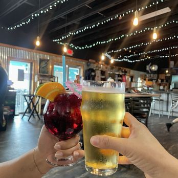 Mad Beach Craft Brewing - Red sangria & light lager - Breweries Near Me - Madeira Beach, Florida Mad Beach Craft Brewing - Red sangria & light lager - Breweries Near Me - Madeira Beach, Florida