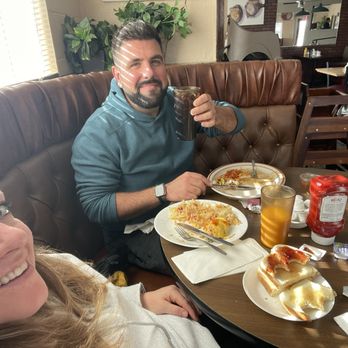 Strawberry Hill Diner - Diners Near Me - Tonopah, Nevada Strawberry Hill Diner - Diners Near Me - Tonopah, Nevada