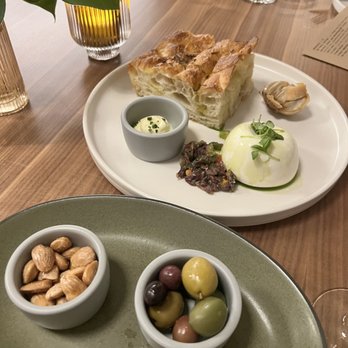 Saltbreaker - Almonds + Olives  Focaccia and burrata - Cocktail Bars Near Me - Alameda, California