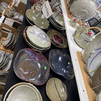 Downtown Art Center - Art Classes Near Me - Honolulu, Hawaii