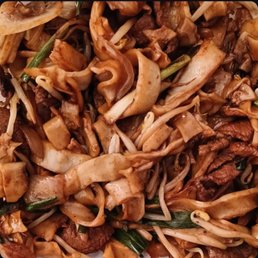 Beef chow fun Beef chow fun