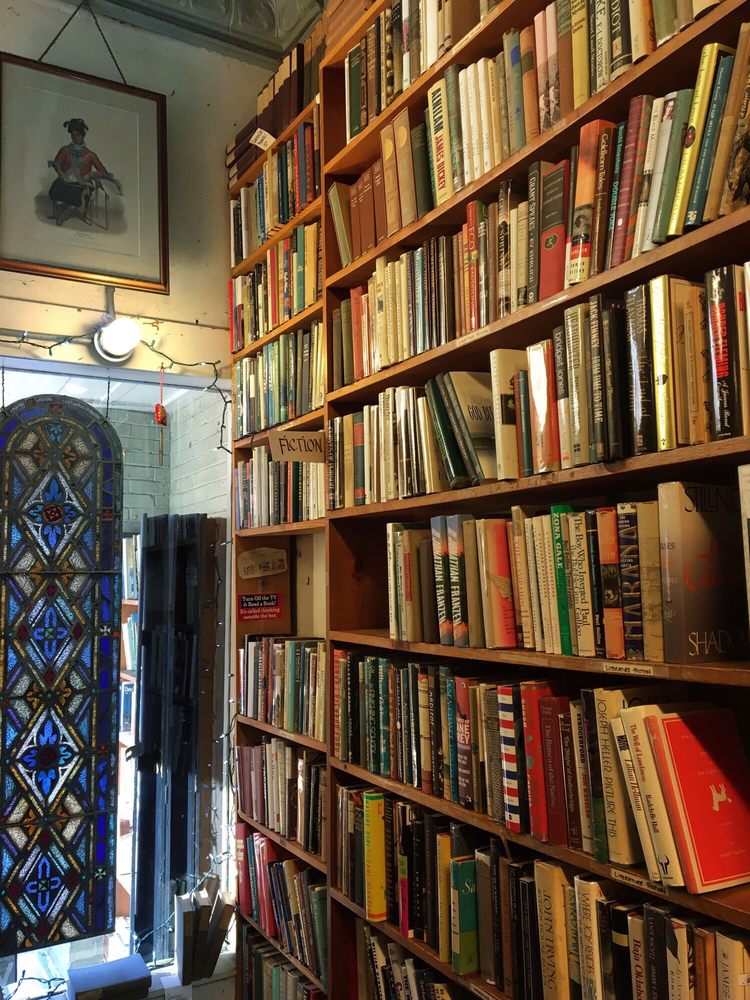 Paul’s Book Store 17 Reviews Bookstores 670 State St, Capitol